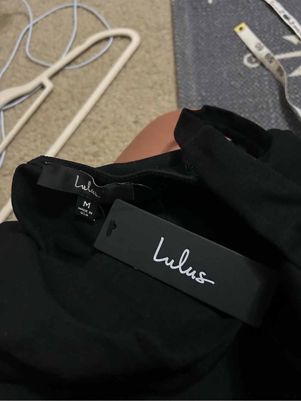 NWT Lulus V plunge neckline black bodysuit - Picture 3 of 7